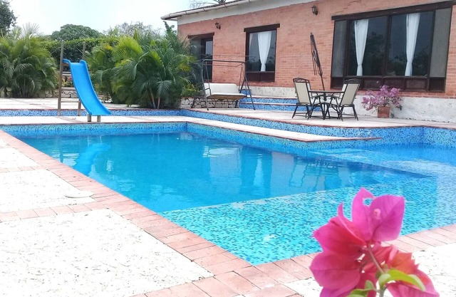 Villa Con Piscina Para Alquiler Cerca De Cartagena, Colombia.
