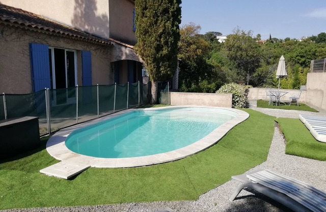 villa bordeando la ruta del golf des plages 4 dormitorios 8/10 personas jardín 1250 m2
