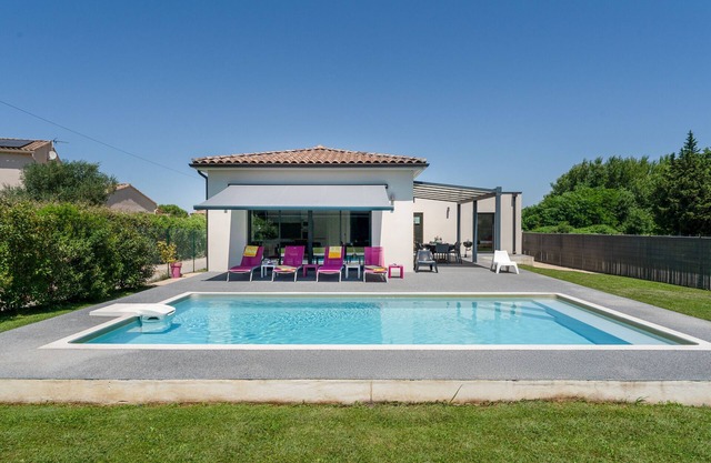 Villa 'Avec Piscine Privée' con piscina privada, Wi-Fi y aire acondicionado