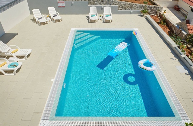 CDA Studio Okrug - 🏍 lugar agradable con una gran terraza y 🚘 aparcamiento