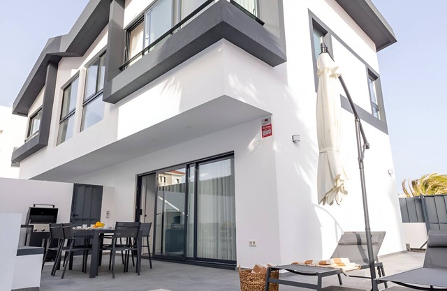 Villas Divela/ Ocean View / Private & Heated Pool
