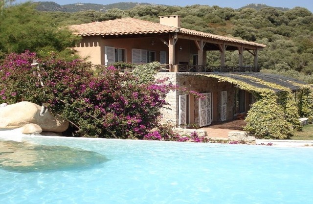 VILLA 10/14 PERSONAS CON PISCINA PROPRIANO