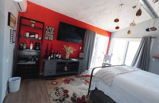 Viña Calabria Paloma Upscale King Chalet with Baranda