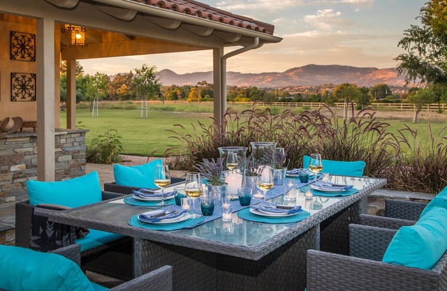 Retiro de viñedos: 10 acres, vistas increíbles con cancha de tenis privada en Santa Ynez