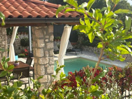 Vintage Residence Dramalj, pool self-use