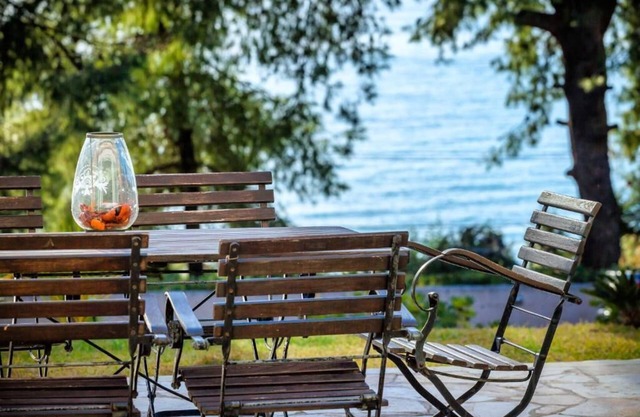 Viorelis Sea View Villa 80 meters from the beach