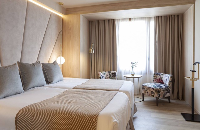 Visit Historic Sites of Palma! Picturesque Views and Pet-friendly Accommodation!