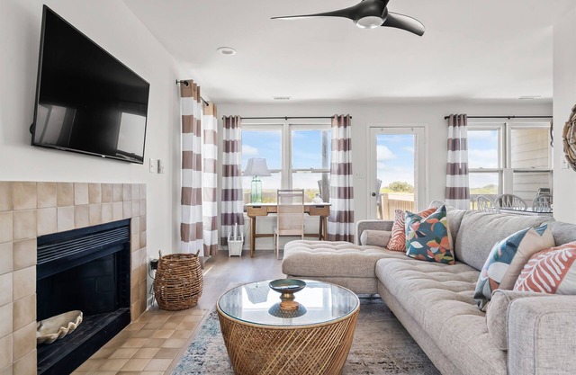 Serenity Point Ocean View~King Master~TWO Beaches!