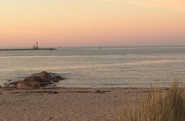 A pie de playa y calle principal Hyannis