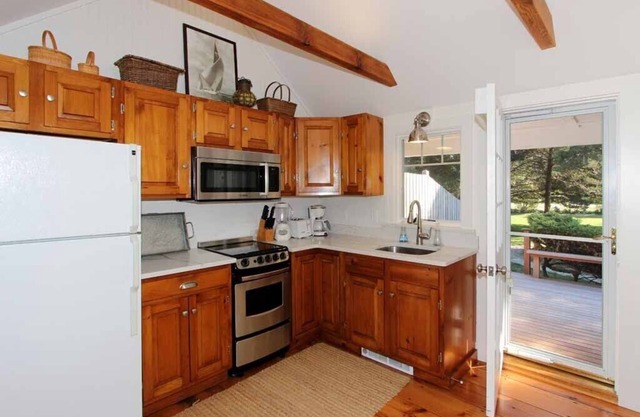 A pie de Nauset de esta Acogedora casa de campo!