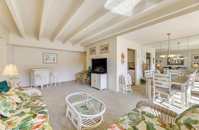 Walkable Condo w/ Pool Access in Ocean City!