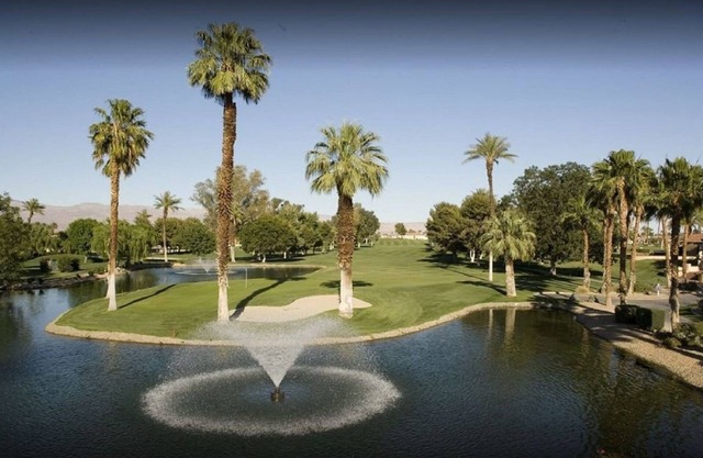 A poca distancia de Coachella! Al lado de Indian Palms Country Club