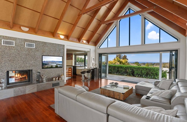 Waratah Retreat a country retreat by the sea