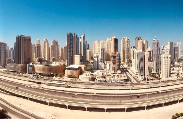 3 habitaciones + 2 baños = Siéntete como en casa ... !! Vistas panorámicas sobre el puerto deportivo de Dubai