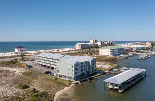 Waterfront|Boat Slips|Near Florabama|Sleeps 6!