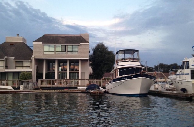 Waterfront in Huntington Harbor!! Water enthusiasts dream vacation home.