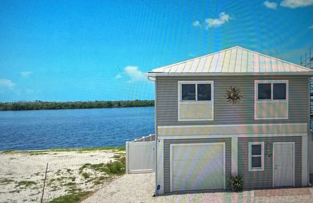 Waterfront Paradise in Matlacha