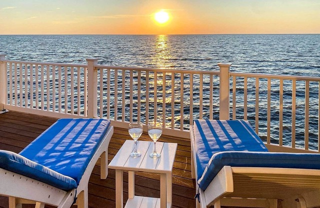Waterfront Sanctuary w/ Panoramic Bay Views!