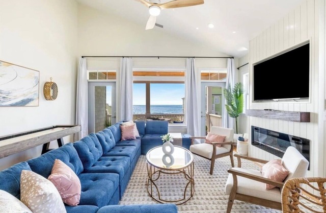 Incredible Ocean & Canal Views, Golf Cart & Elevator, Hot Tub & Private Pool!
