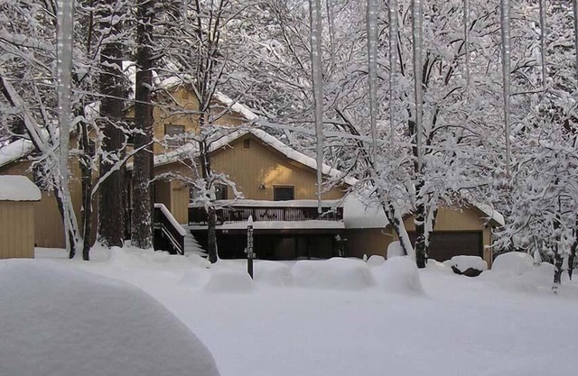 "Hermosa, espaciosa casa en Yosemite - (WawonaHome