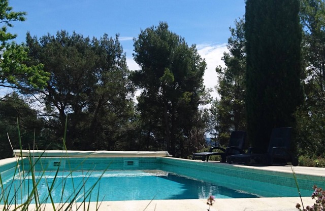 Cadenet en Provence en el Luberon en 15000 m2 ¡Viva las vacaciones!