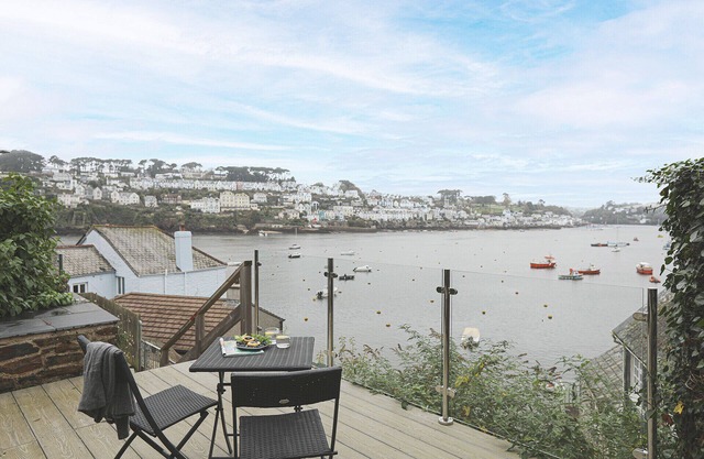 Well Court is a fabulous cottage with wonderful views set in the heart of Polruan village