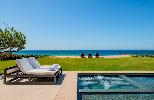 West Enclave 7: Oceanfront Villa w/ Beach Access and Ritz nearby. Promos Avail.