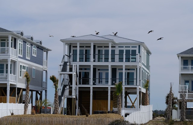 NEW OAK ISLAND WEST END, FRENTE AL OCÉANO Y SONIDO, PISCINA CLIMATIZADA / SPA, ASCENSOR, MASCOTAS OK