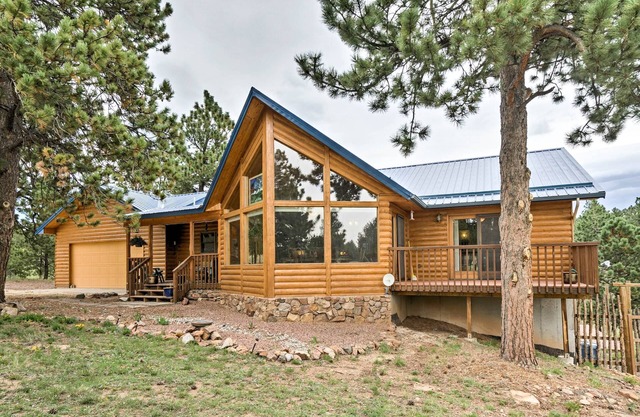 ¡NUEVO! 5-Acre Westcliffe Mtn Home w / Deck-Near Trails