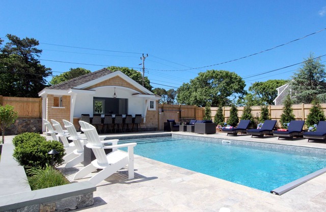 Whalecome Retreat - Updated Home w/ Amazing Saltwater Pool