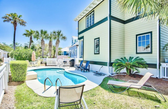 "White Caps Inn" Hermosa casa en Carillon Beach con piscina privada. Duerme 13.