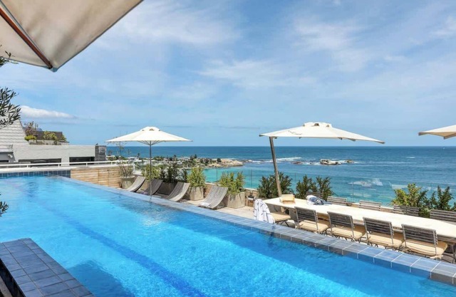 White Cliffs Penthouse - Clifton