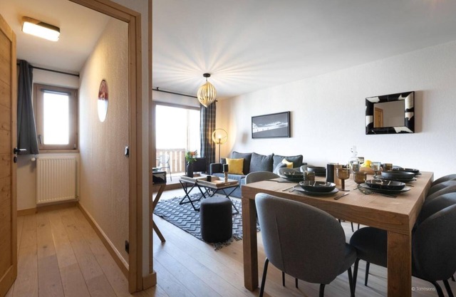 Wifi, piscina, sauna, hammam, balcón, parking, local para esquís, 68-90m², Montalbert