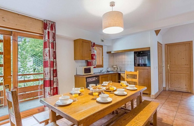 300m del centro estación, fitness, piscina, sauna, hammam, balcón, tv, 71-74m², Vaujany