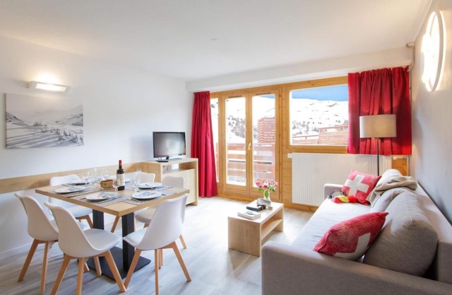 Wifi, 50m del centro estación, fitness, tv, local para esquís, 120-127m², La Plagne