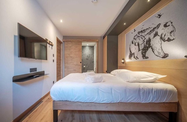 Wifi, centro estación, piscina, sauna, hammam, balcón, tv, local para esquís, 97m², Tignes