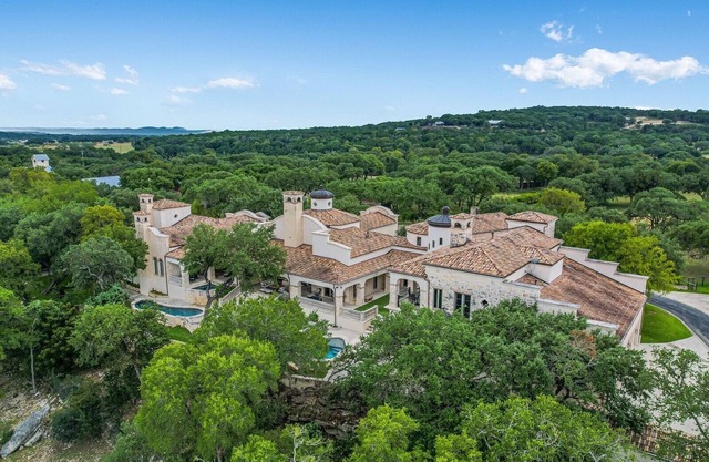 Wimberley River Villa I Luxury home on the Blanco River!