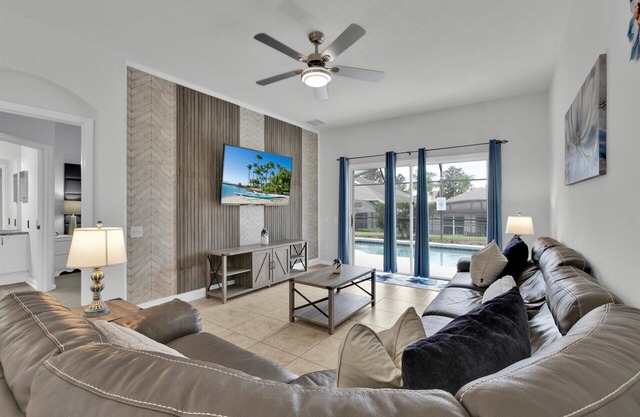 Windsor Palms Resort 4 Bedroom with Game Room 0882 - P820882