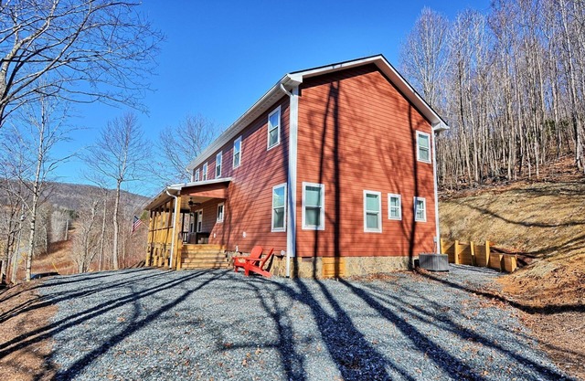 Windy Mtn Dreams-Open for Bookings! Pool Table, EV Car Charger