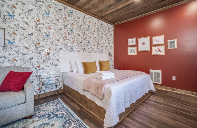 Romantic Riverfront Escape in Prescott