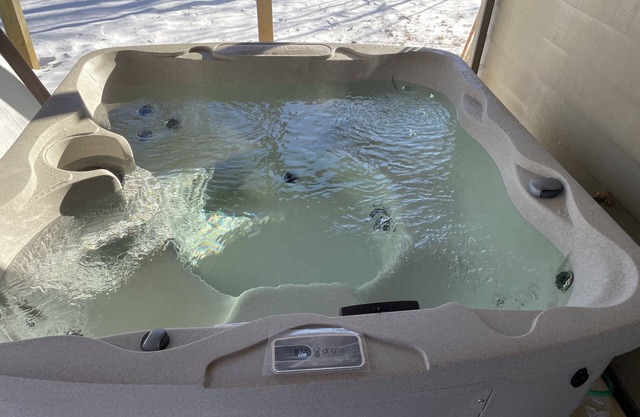Wintergreen Ski & Golf resort-hiking trails-Hot tub-Pet-Friendly!!!