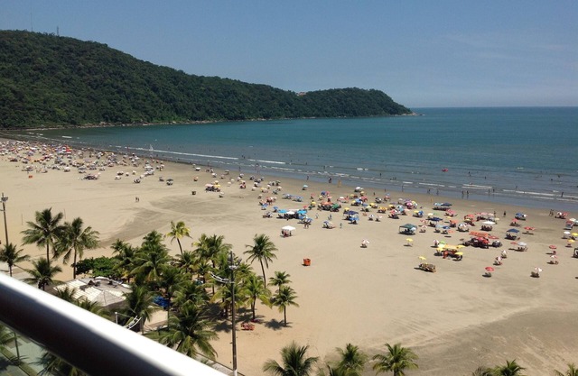 Maravilloso Apto con Balcón Gourmet frente a la Playa y vistas al mar