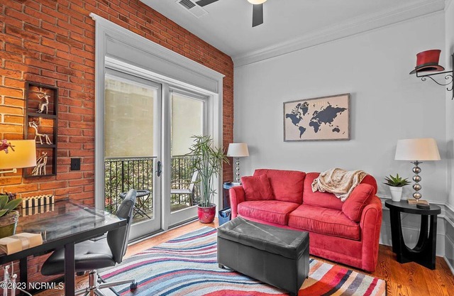 Wonderful condo in historic downtown Wilmington; Pet Friendly; Walk Everywhere!