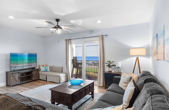 Wonderful Direct Gulf Views with Free Seasonal Beach Setup