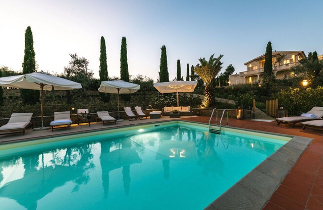 Maravillosa casa de vacaciones privada con piscina privada, WIFI, A/C, TV, patio y aparcamiento