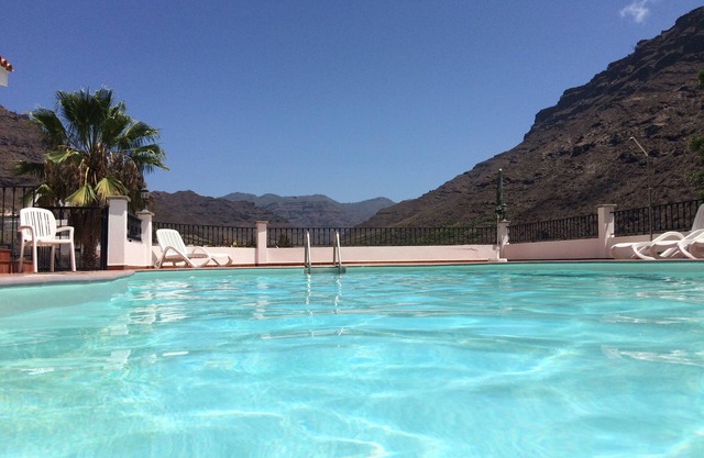 * OFERTA ESPECIAL SEPT / OCT * Villa familiar grande con piscinas y vistas a la montaña