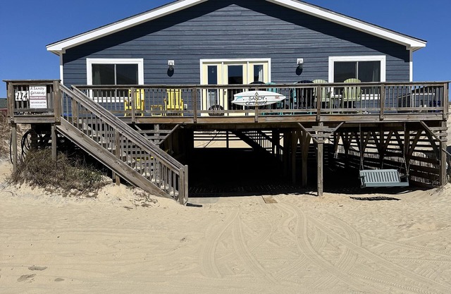 MARAVILLOSAS VISTAS AL OCÉANO EN ESTA ACOGEDORA CASA DE PLAYA