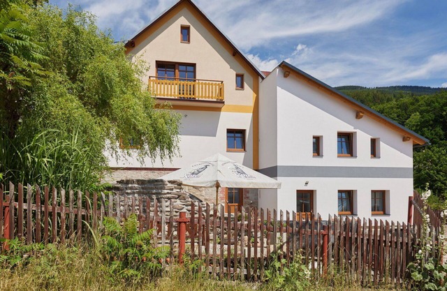 Estupenda casa de vacaciones privada con WIFI, TV, balcón, mascotas permitida y aparcamiento