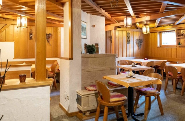 Preciosa casa de vacaciones privada con WIFI, TV, terraza, mascotas permitida y aparcamiento