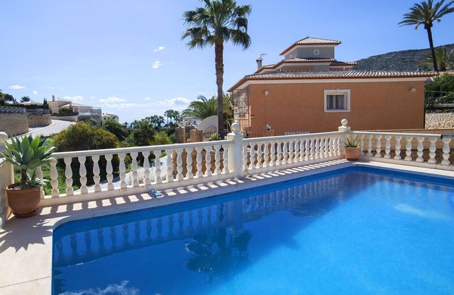 Preciosa casa de vacaciones privada con A/C, piscina privada, WIFI, TV, terraza y aparcamiento
